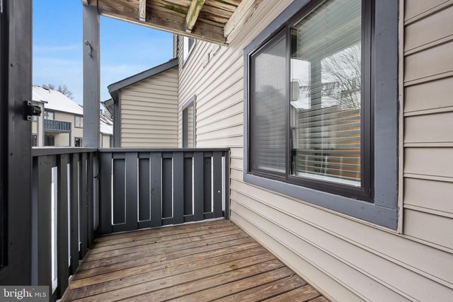 4912-B DUNBARTON RD, Mount Laurel, NJ 08054
