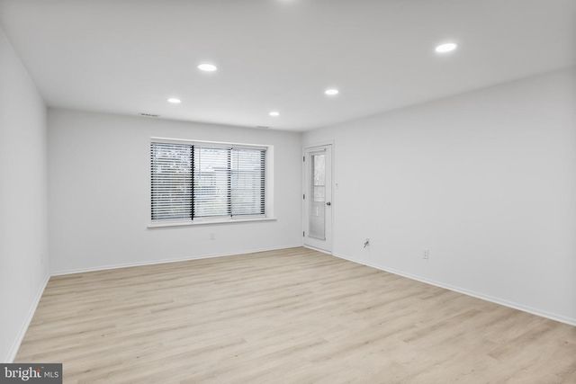 4912-B DUNBARTON RD, Mount Laurel, NJ 08054