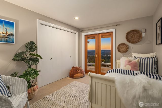 14100 SE 44th Street, Bellevue, WA 98006