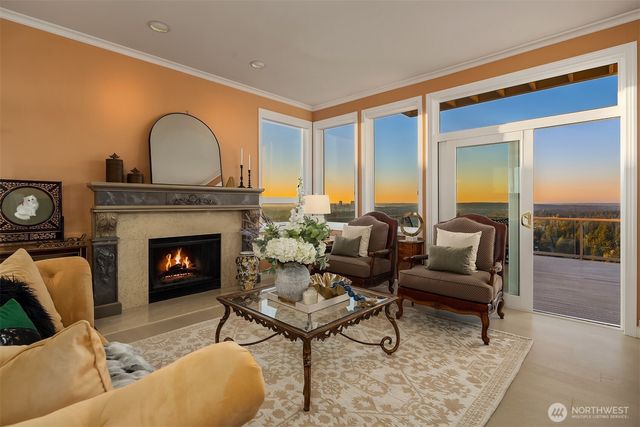 14100 SE 44th Street, Bellevue, WA 98006