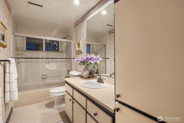 14100 SE 44th Street, Bellevue, WA 98006