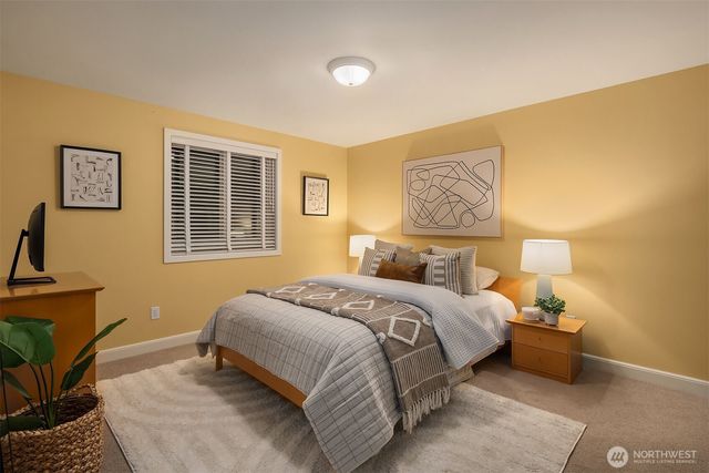 14100 SE 44th Street, Bellevue, WA 98006