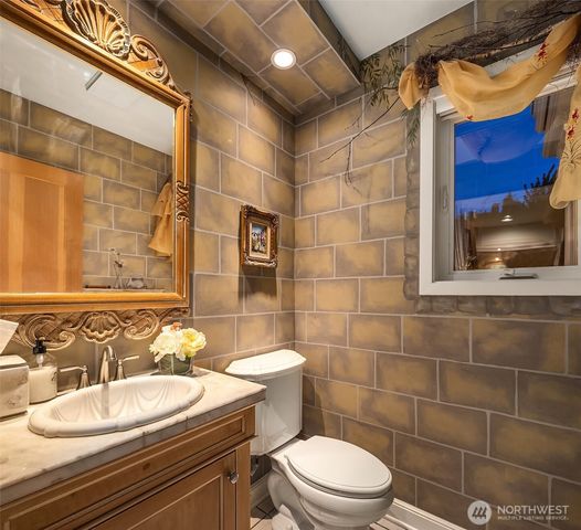 14100 SE 44th Street, Bellevue, WA 98006