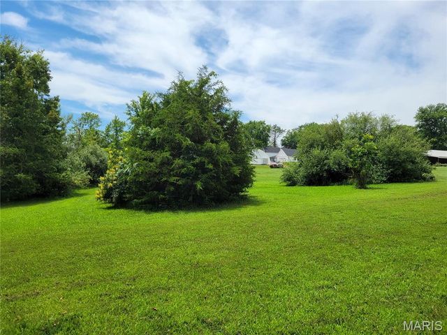 22169 NW Service Road, Warrenton, MO 63383