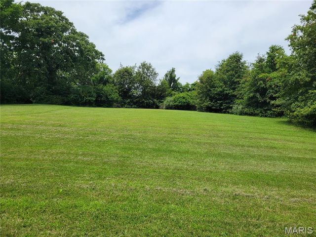 22169 NW Service Road, Warrenton, MO 63383