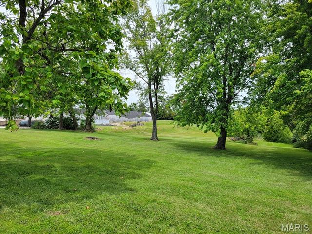 22169 NW Service Road, Warrenton, MO 63383