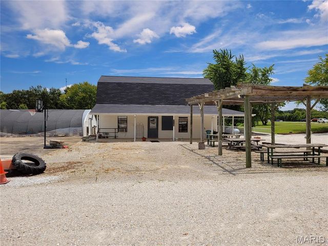 22169 NW Service Road, Warrenton, MO 63383