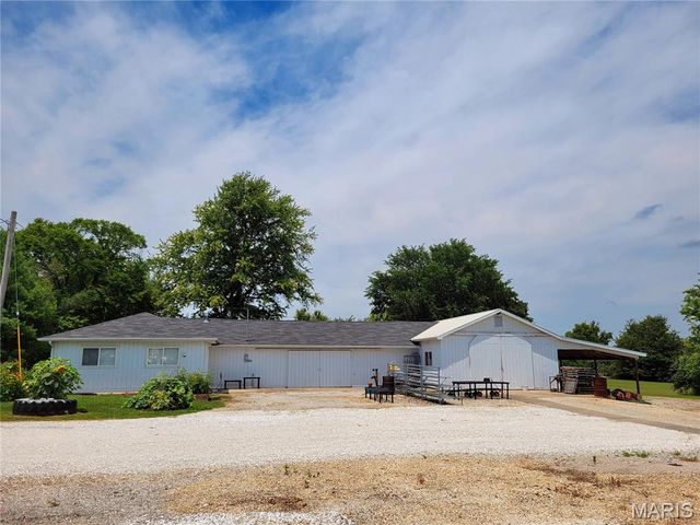 22169 NW Service Road, Warrenton, MO 63383