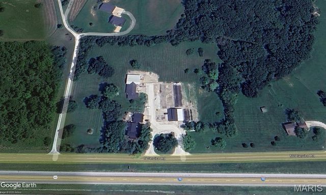 22169 NW Service Road, Warrenton, MO 63383