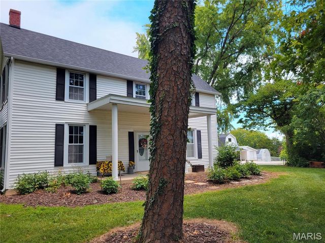 22169 NW Service Road, Warrenton, MO 63383