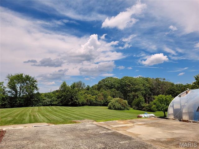 22169 NW Service Road, Warrenton, MO 63383