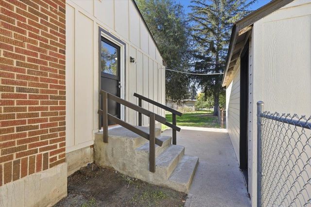 1101 N Rudolf Rd, Spokane Valley, WA 99206