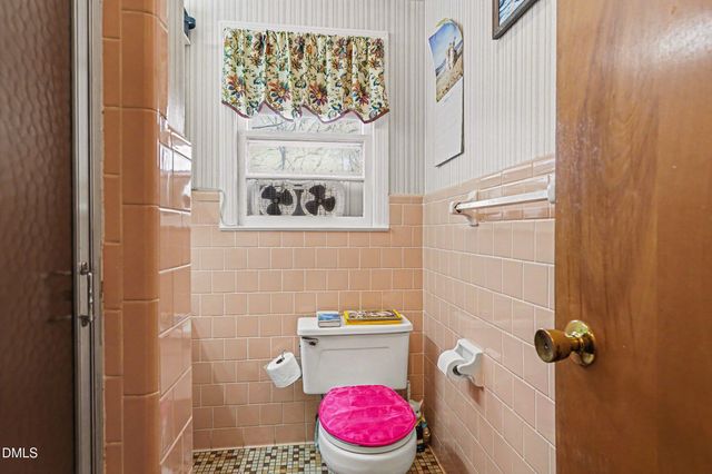 1729 S Scales Street, Reidsville, NC 27320