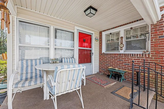 1729 S Scales Street, Reidsville, NC 27320