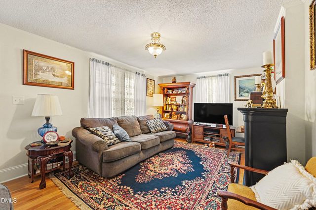 1729 S Scales Street, Reidsville, NC 27320