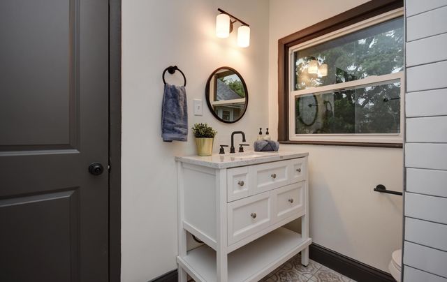 1130 Wilson Avenue, Columbus, OH 43206
