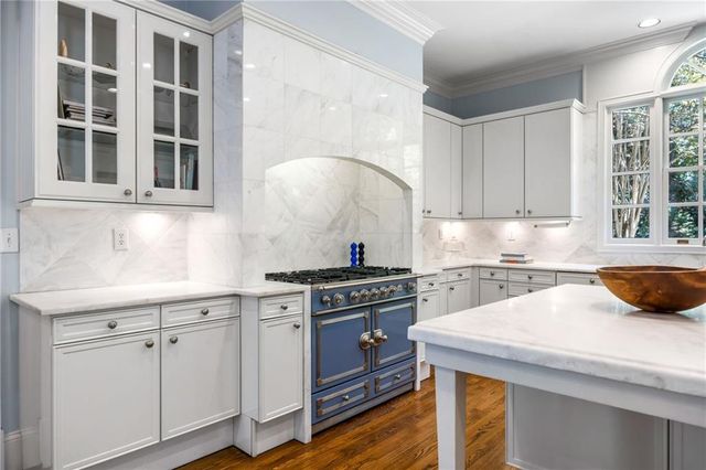 4777 Riverview Road, Sandy Springs, GA 30327