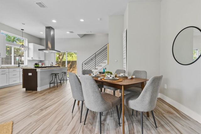 5609 Tura LN A, Austin, TX 78721