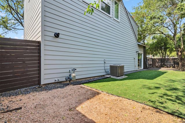 5609 Tura LN A, Austin, TX 78721