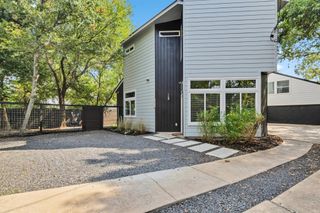 5609 Tura LN A, Austin, TX 78721