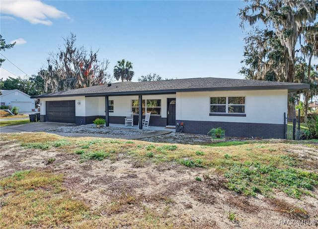 11370 W State Park Street, Crystal River, FL 34428