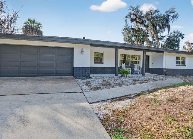 11370 W State Park Street, Crystal River, FL 34428