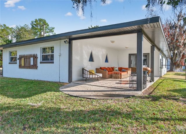 11370 W State Park Street, Crystal River, FL 34428
