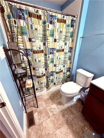 2109 Chaucer Ct, Aylett, VA 23009