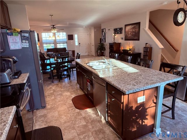 2109 Chaucer Ct, Aylett, VA 23009