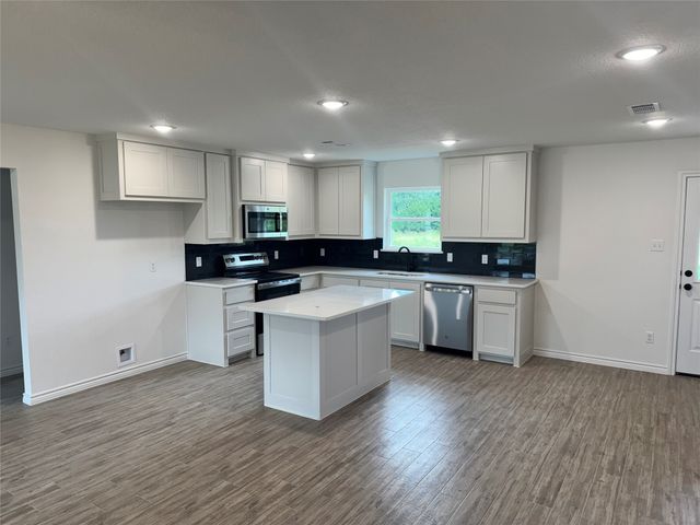 2022 Corriente Court, Springtown, TX 76082