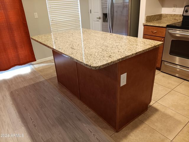 1920 E BELL Road 1103, Phoenix, AZ 85022