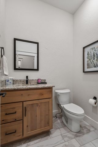 4900 S Aaron Avenue, Springfield, MO 65810