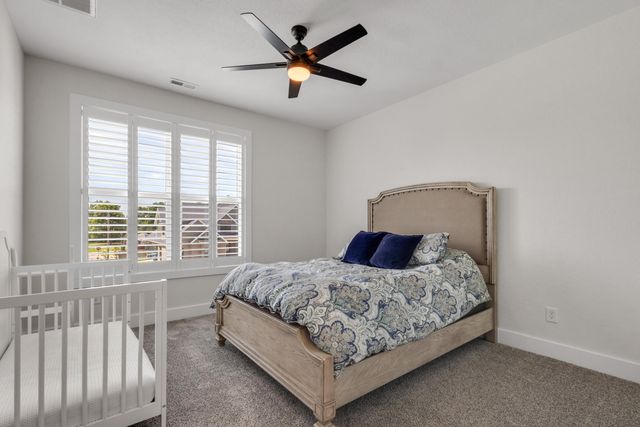 4900 S Aaron Avenue, Springfield, MO 65810