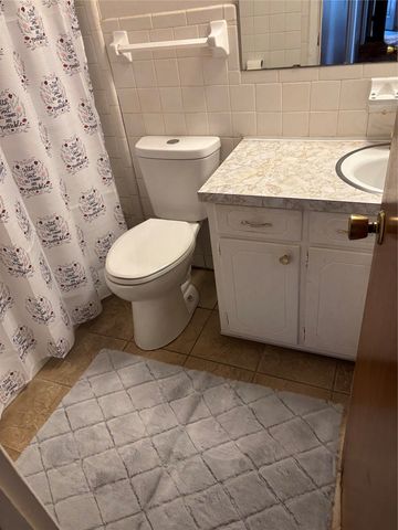 1102 Anthony Drive, Ennis, TX 75119