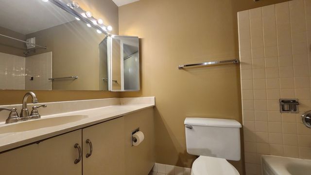 405 N WABASH Avenue 701, Chicago, IL 60611