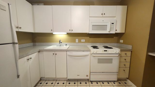 405 N WABASH Avenue 701, Chicago, IL 60611