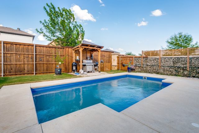 1247 Lynn Drive, Arlington, TX 76002