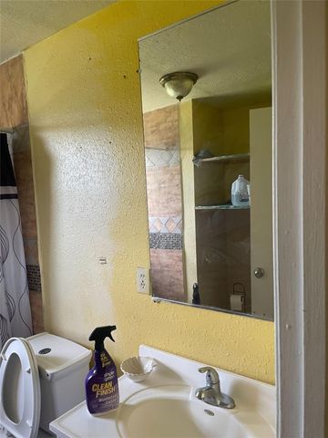 1801 Cardinal Drive, League City, TX 77573