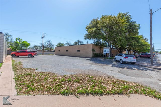 317 N Willis Street Office 1-8, Abilene, TX 79603