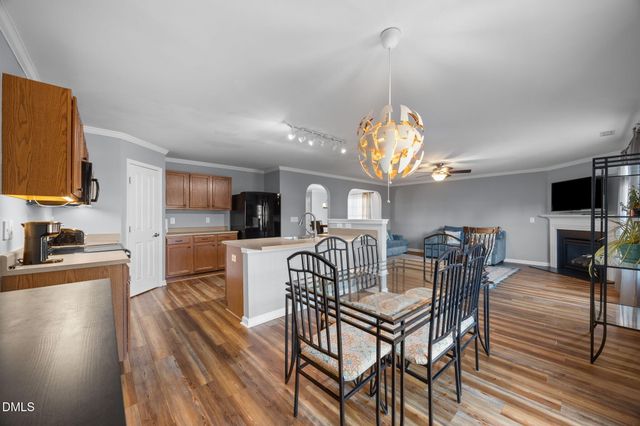 613 Collington Drive, Mebane, NC 27302