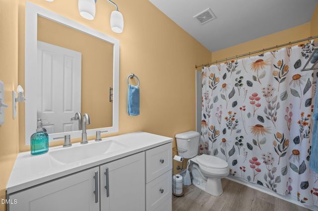 613 Collington Drive, Mebane, NC 27302