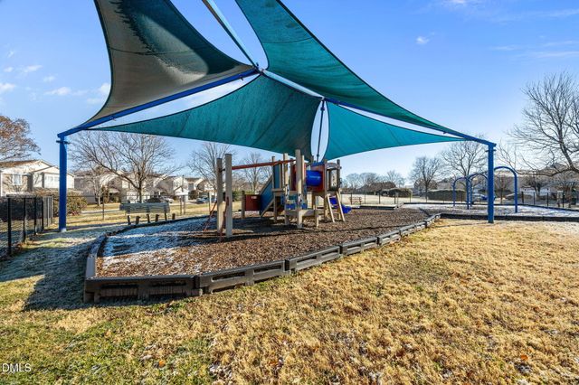 613 Collington Drive, Mebane, NC 27302