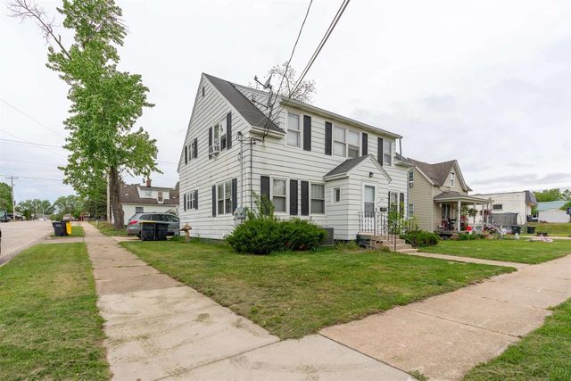 1623 Kilbourn Avenue, Tomah, WI 54660