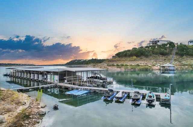 2107 Chisholm TRL, Spicewood, TX 78669