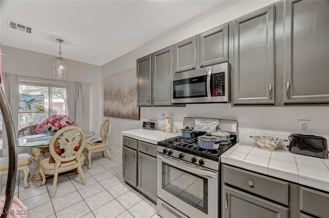 7450 South Eastern Avenue 1024, Las Vegas, NV 89123