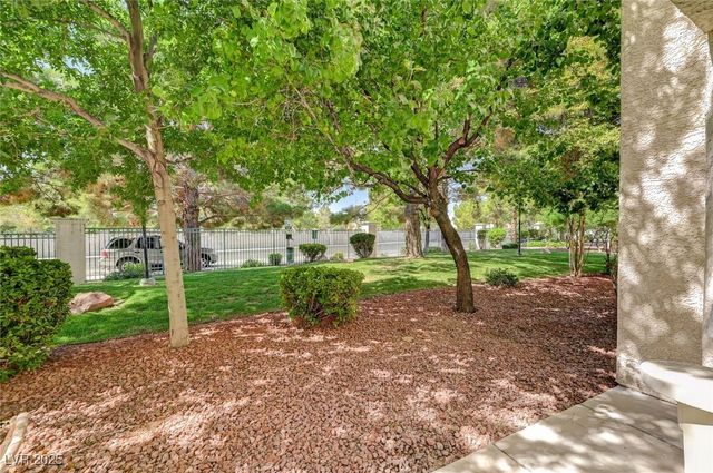 7450 South Eastern Avenue 1024, Las Vegas, NV 89123