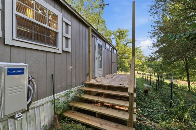 13416 Pete Lee Road, Farmington, AR 72730
