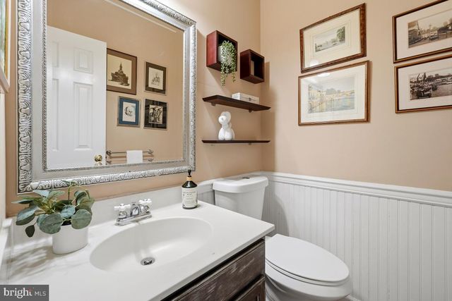 7700 BRICKYARD RD, Potomac, MD 20854