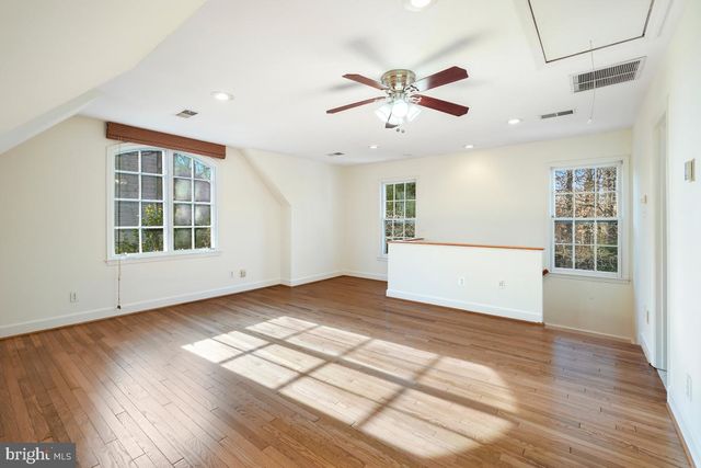 7700 BRICKYARD RD, Potomac, MD 20854