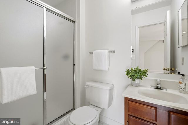 7700 BRICKYARD RD, Potomac, MD 20854